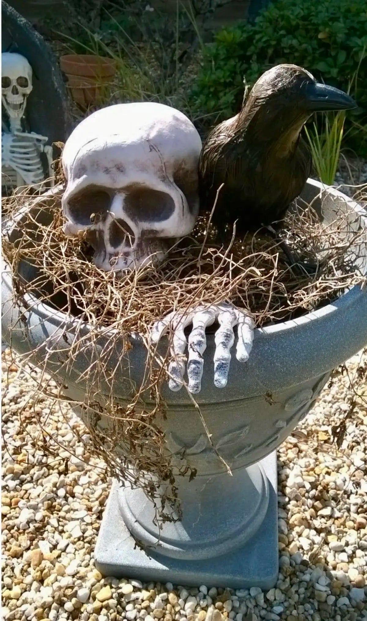 Skelett-Set 3-teilig - Totenkopf & Arme mit Erdspieß für Garten & Rasen